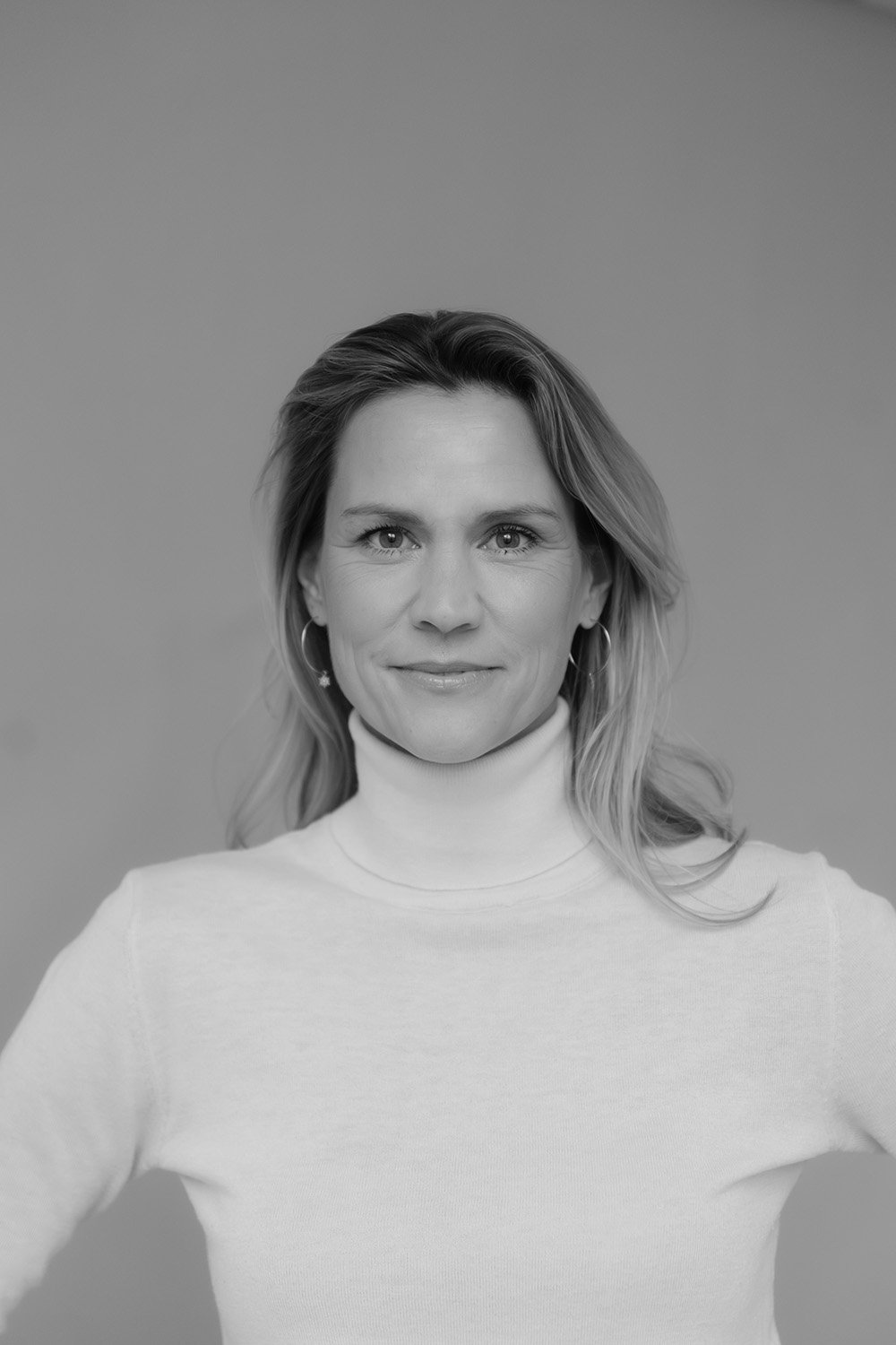 Fotografin - Mirjam Hagen - JULIA ÜA_SW-7937